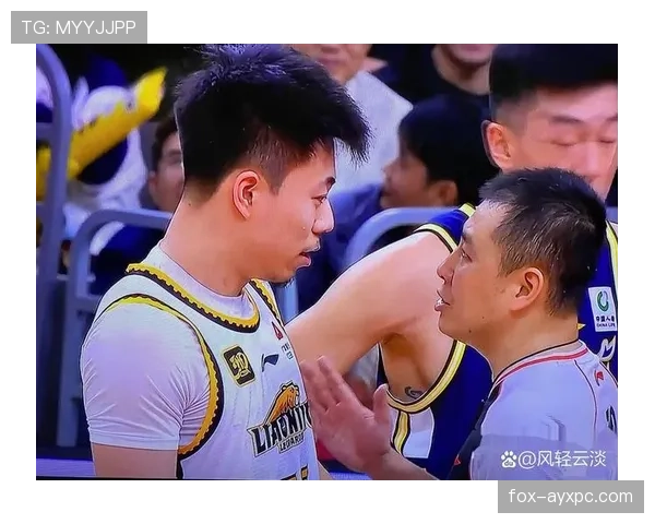 为什么裁判有时对犯规视而不见？有利进攻原则这样判罚
